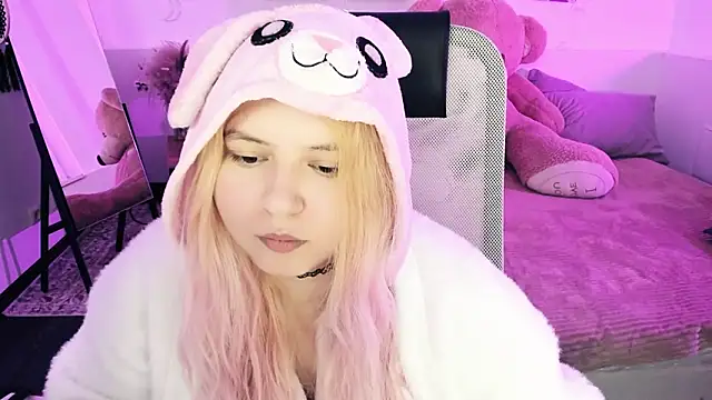 DiaAngell's Live XXX Chat