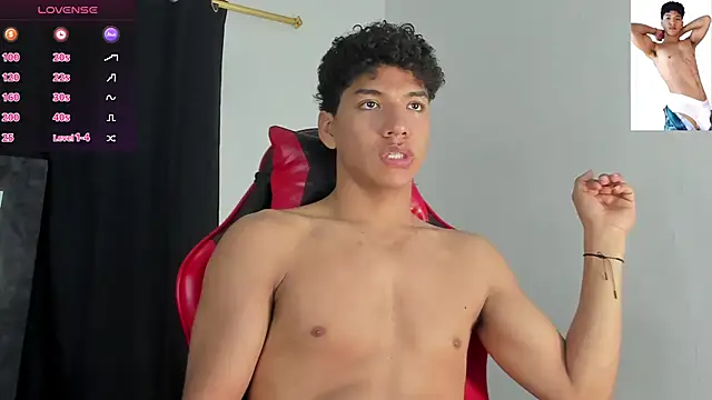 Chatroom XXX en direct de Maximiliano_Khalil