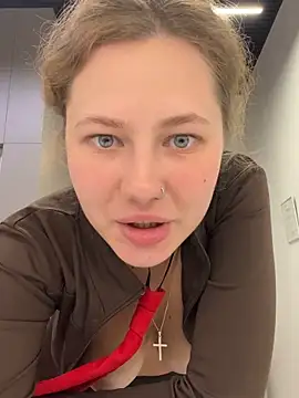 AsynaYuukin Webbikameraesitys