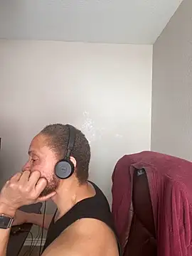 Fathero1time Adlı Modelin Canlı XXX Sohbeti