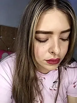 Nahomy_cm – Naživo XXX chat