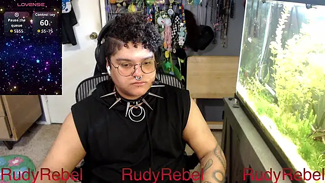 Pertunjukan Kamera Web RudyRebel