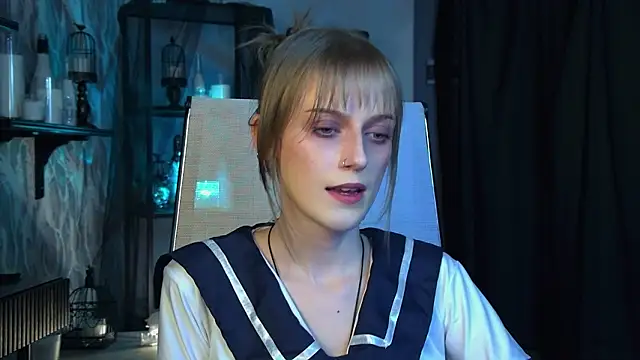 KiraMontoya live XXX chat