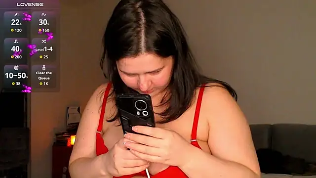 M1ssShyMiraのライブXXXチャット