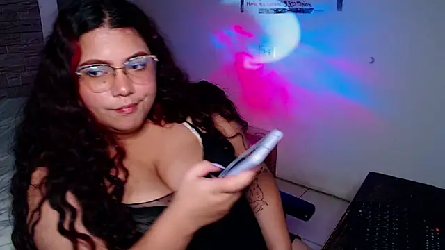 XXX chat uživo modela girl_milk2