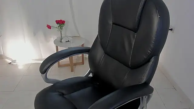 shooting_wilson Adlı Modelin Canlı XXX Sohbeti