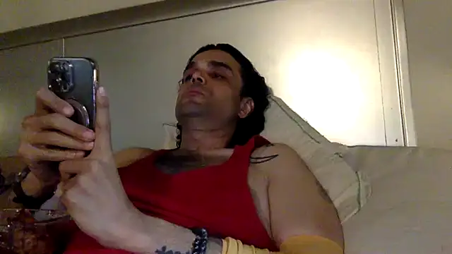 StuntingSpunMarine69 现场XXX聊天