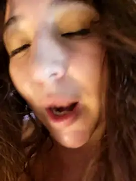 Chatroom XXX en direct de VickyHoult