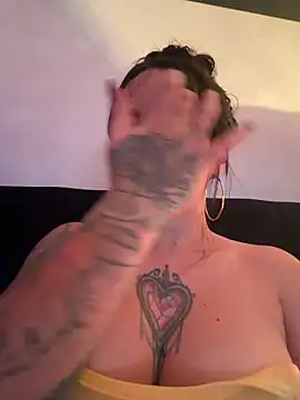 EmmyEvans1 – Naživo XXX chat