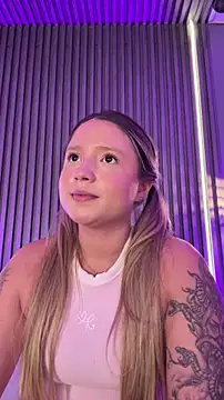 แชท XXX สดของ MiaPetit_