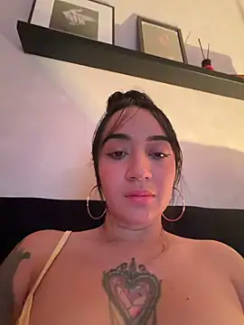 Chat +18 de EmmyEvans1 ao vivo