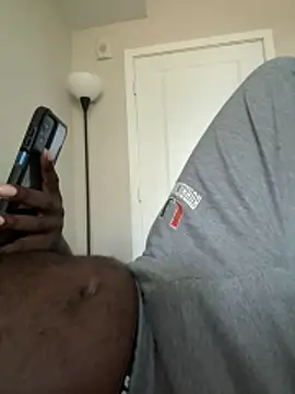 Chat +18 de makeherfeelg ao vivo