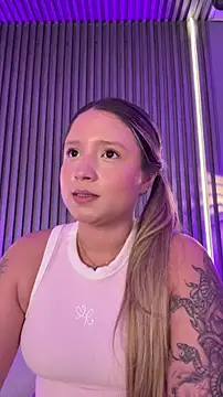 MiaPetit_ – Naživo XXX chat