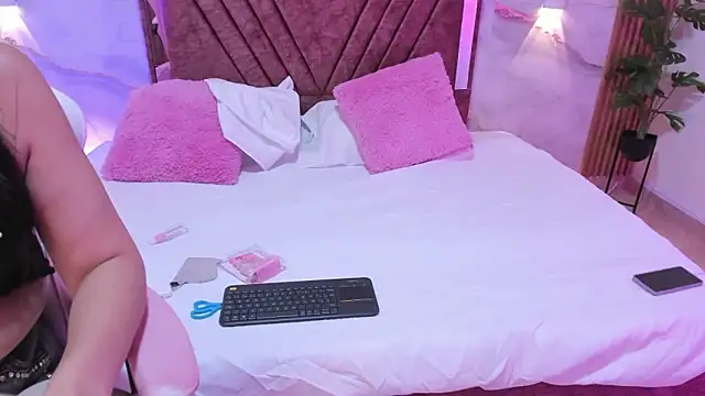 Czat XXX na żywo – mia_naugthy4