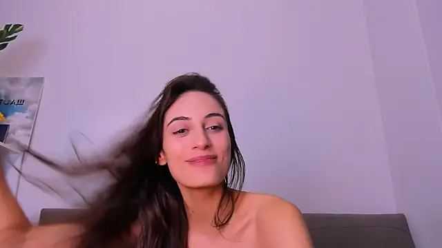 Melanie_Angel Adlı Modelin Canlı XXX Sohbeti