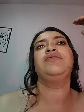 By_Lia Adlı Modelin Canlı XXX Sohbeti