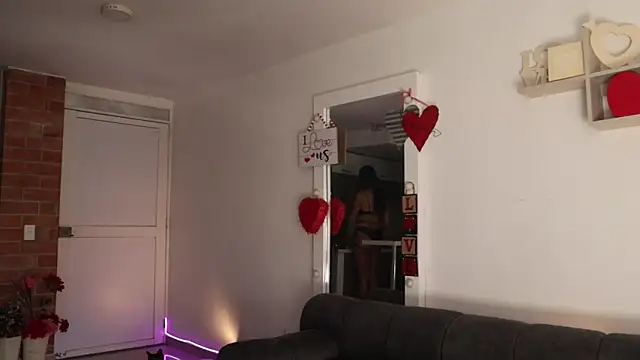 _Vahos_のライブXXXチャット