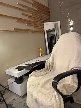 Logan_Varela Live XXX-chat