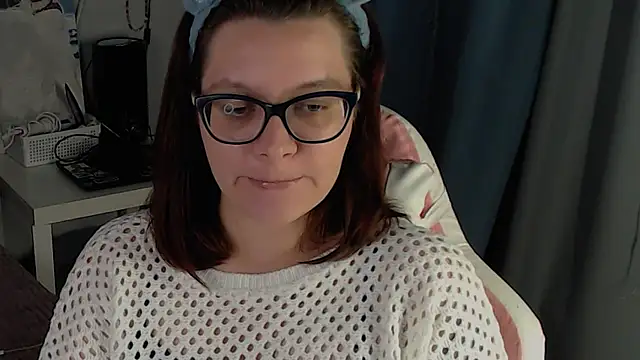 Milaniya_Poolys Chat XXX in diretta