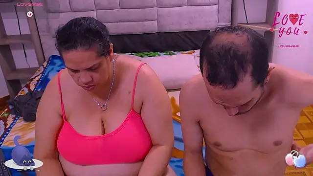 Chat XXX en directo de Candy_and_Jh0n