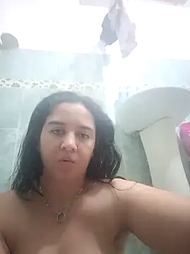 Camila-Valverde Chat XXX in diretta