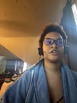 Chat +18 de nickytheehawtie ao vivo