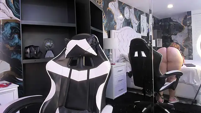 Chatroom XXX en direct de rousse_millers