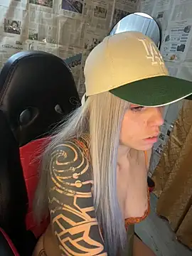 XXX chat uživo modela i_am_nina_