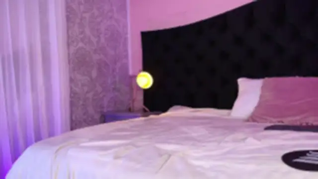 XXX chat uživo modela Hada_Blue