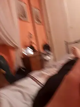 ilcazzone32 Show Webcam