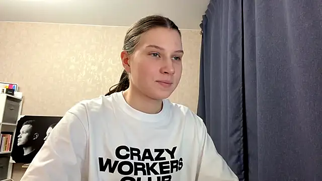 CloudyTube live XXX chat