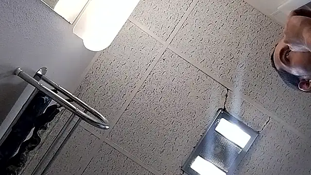 momo0208: διαδικτυακό σόου στην κάμερα