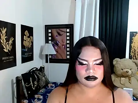 Chat +18 de TSbrianaHugeCock ao vivo
