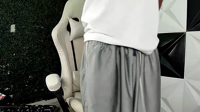 ManSant: онлайн-секс-чат