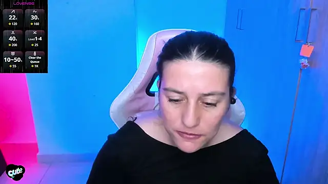 Saskyaa: онлайн-секс-чат