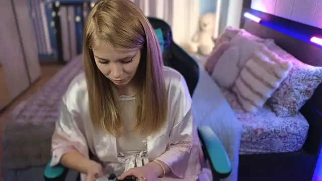 AnastasiaAniess 即時 XXX 聊天