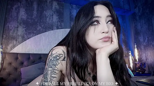 Charlotte_Germanotta_ Live XXX Chat