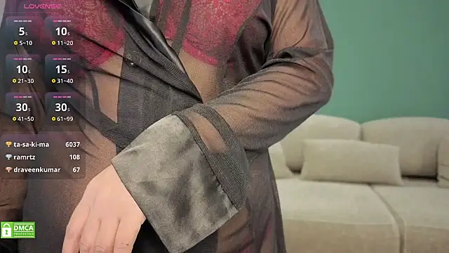 LushRitun Webbikameraesitys