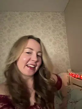 Elineaa Chat XXX live