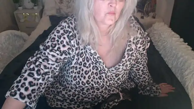 Sembang XXX Secara Langsung Divineblond