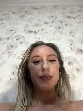 Show modela LexyDream01 na web-kameri