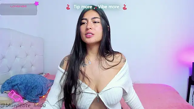 Blue_Petite Chat XXX live