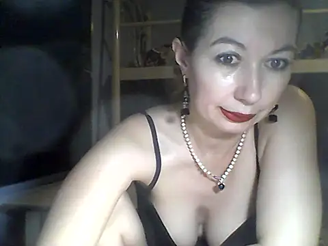 Chatroom XXX en direct de Olesja