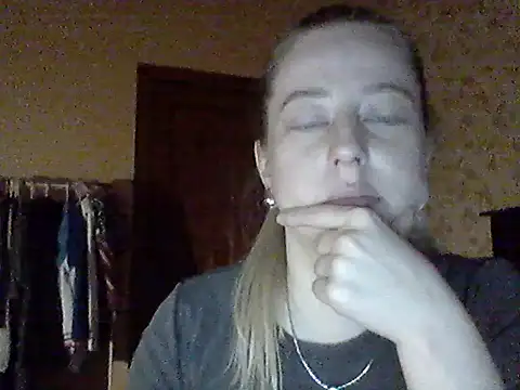 Chat +18 de Miralisse ao vivo