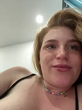 SunnyGrin Live XXX-chat