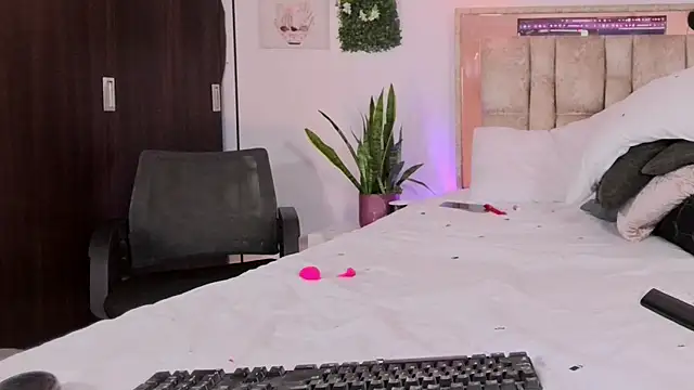 Dulce_Morrys Chat XXX live