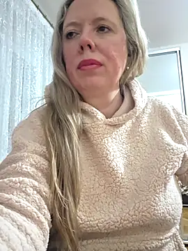 Irina3718 élő XXX-chatje