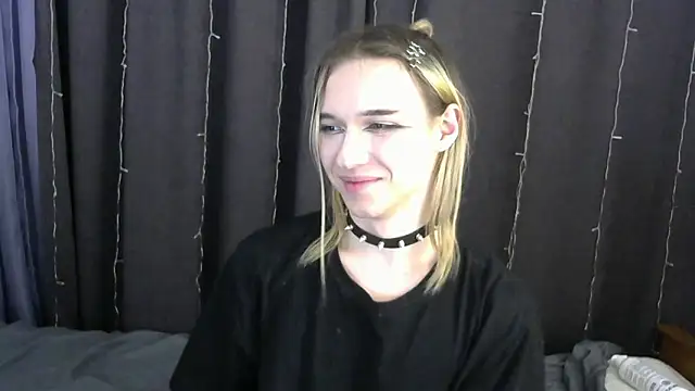 icebenz Chat XXX in diretta