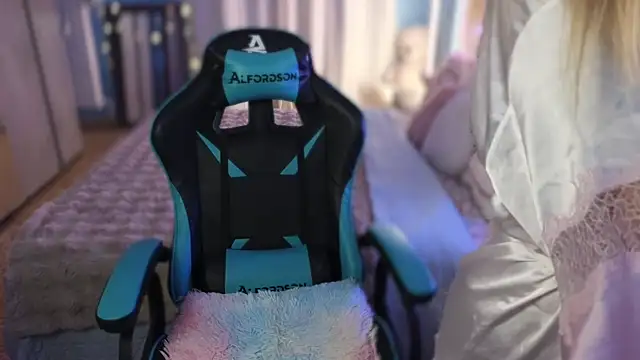 AnastasiaAniess élő XXX-chatje