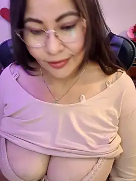 esmeralda_milf Obrolan Langsung XXX